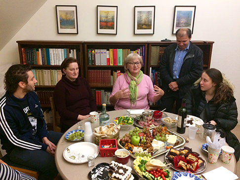 Slavic Studies students meet with the local Russian Community.